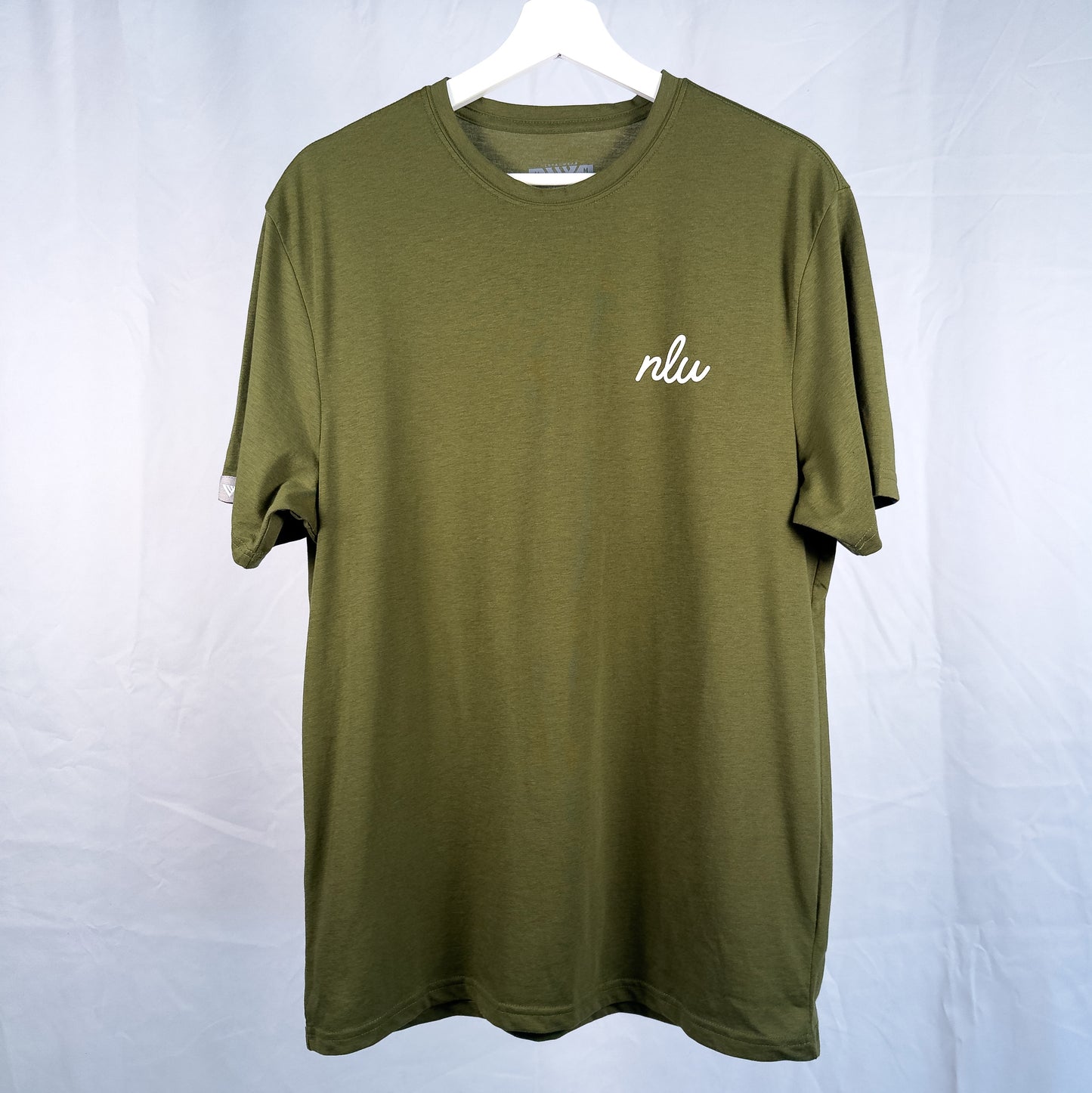 NLU x Levelwear Script Initial Richmond T-shirt | Delta Green w/ Sand