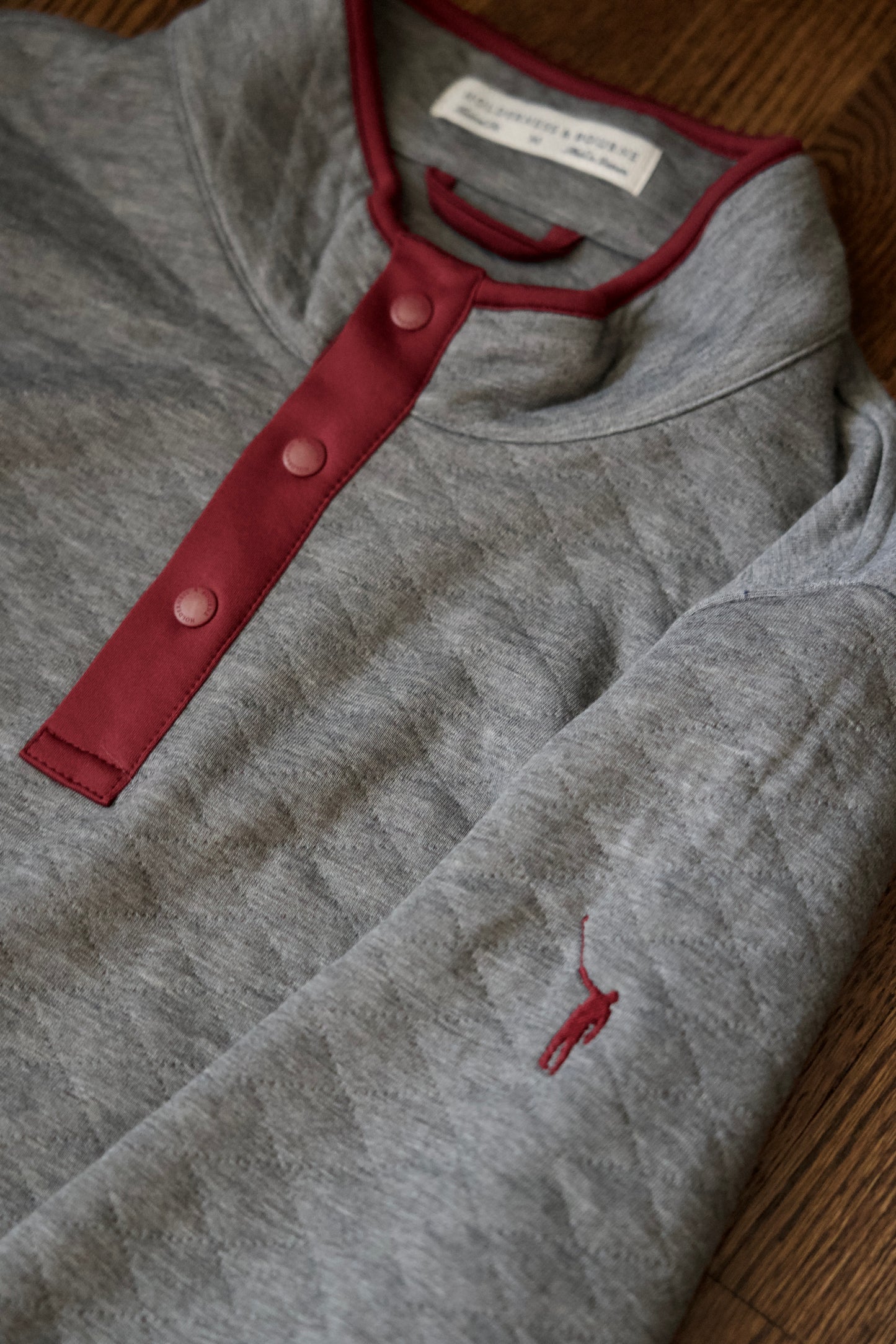 NLU + H&B Sullivan Pullover | Heathered Charcoal w/ Port Red